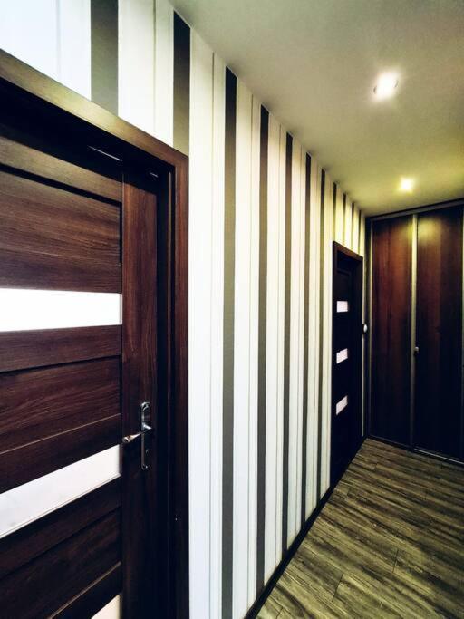 Mikolajki Apartament Miedzy Mostami エクステリア 写真