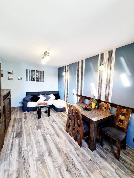 Mikolajki Apartament Miedzy Mostami エクステリア 写真